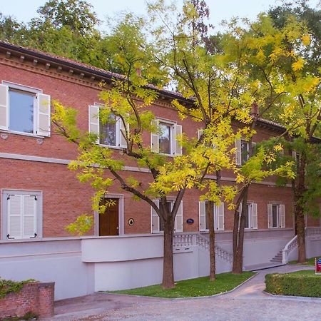 Villaggio Narrante - Foresteria Delle Vigne Serralunga d'Alba Luaran gambar